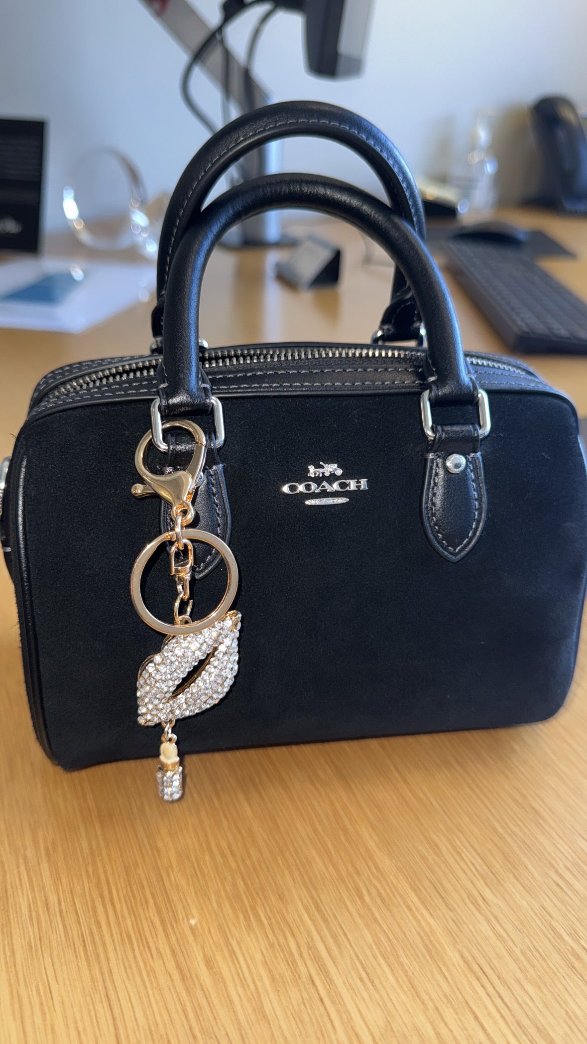 Glamour Kiss Key Chain